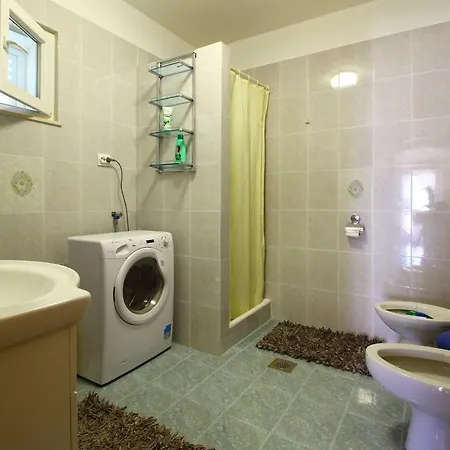 Marita - One Bedroom With Balcony Cilipi